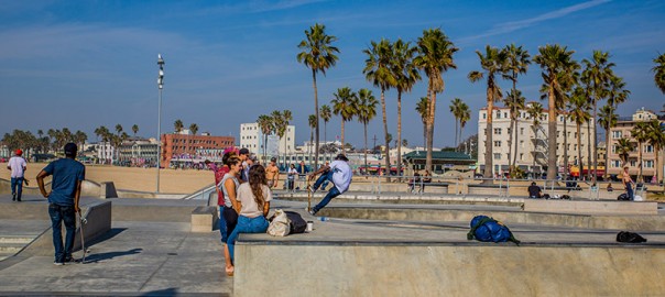 cTv RV Life, Venice Beach – Skateboarders and Street Artist Paradise